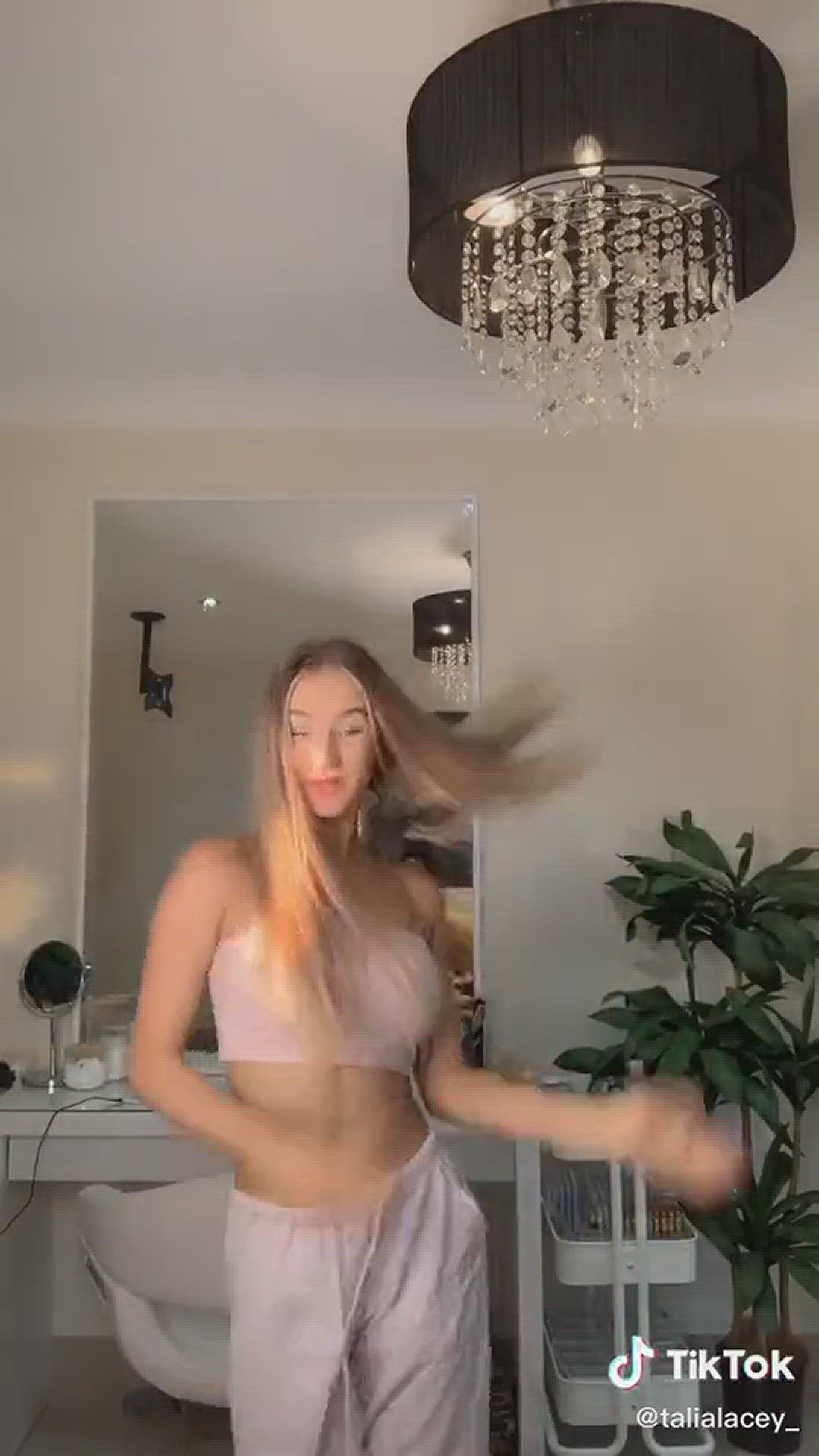 Video thumbnail for ssstik.io_1697899051004