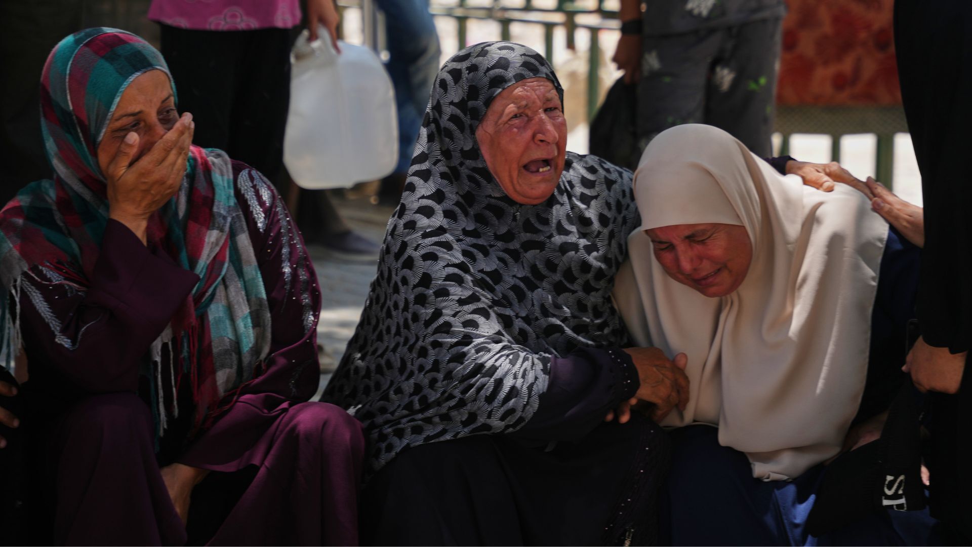Video thumbnail for Israeli attacks kill nine in Gaza as 20,000 patients await medical evacuation