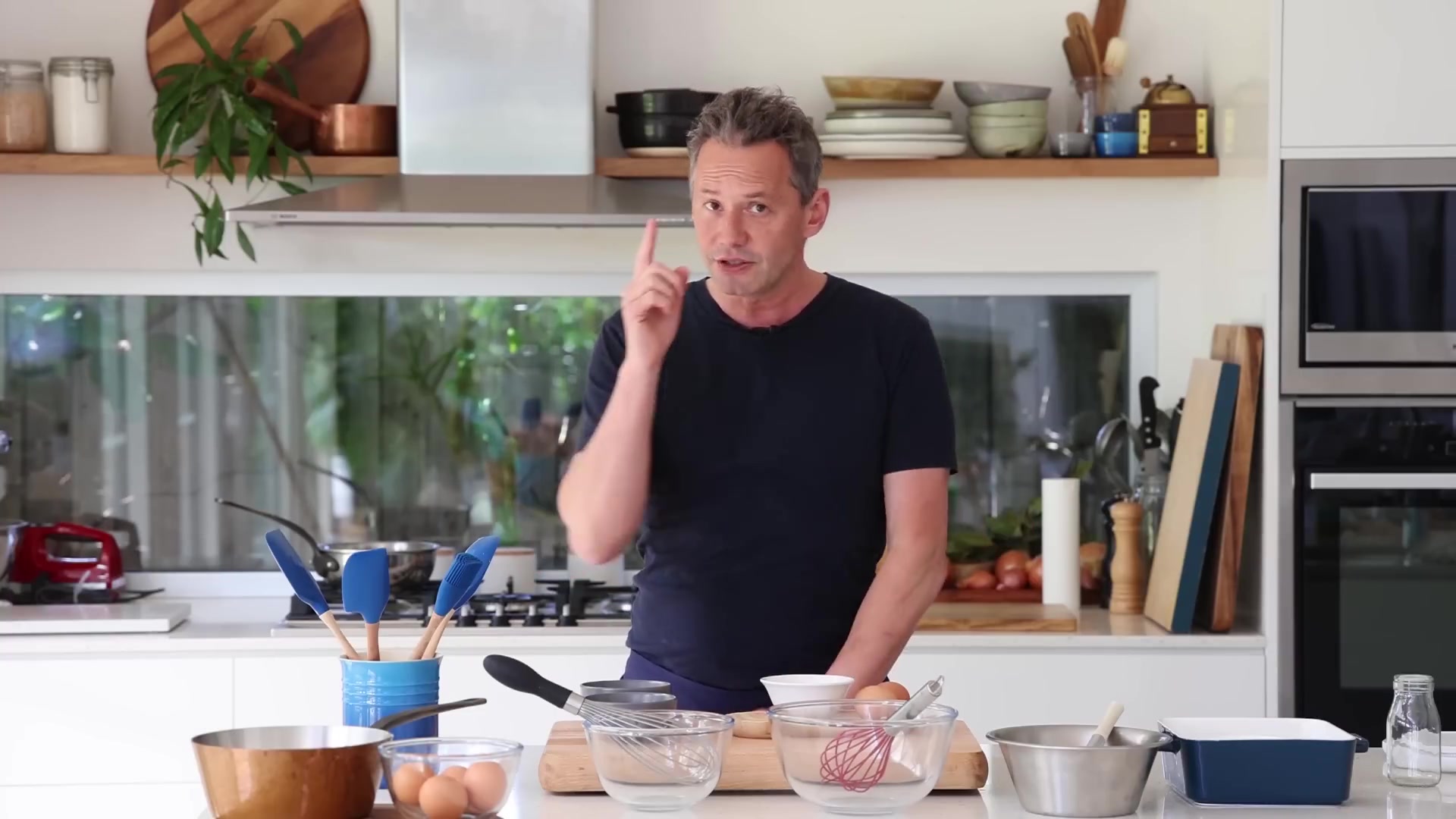 Video thumbnail for 7.Decoding French Baking; The Secrets to Making Perfect Baked, Stirred, and Pastry Cream Custards (1080p 25fps)