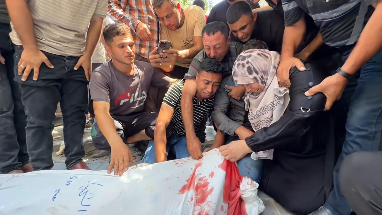 Video thumbnail for 7 Palestinians killed in Israeli strike on civilian police post in northern Gaza.