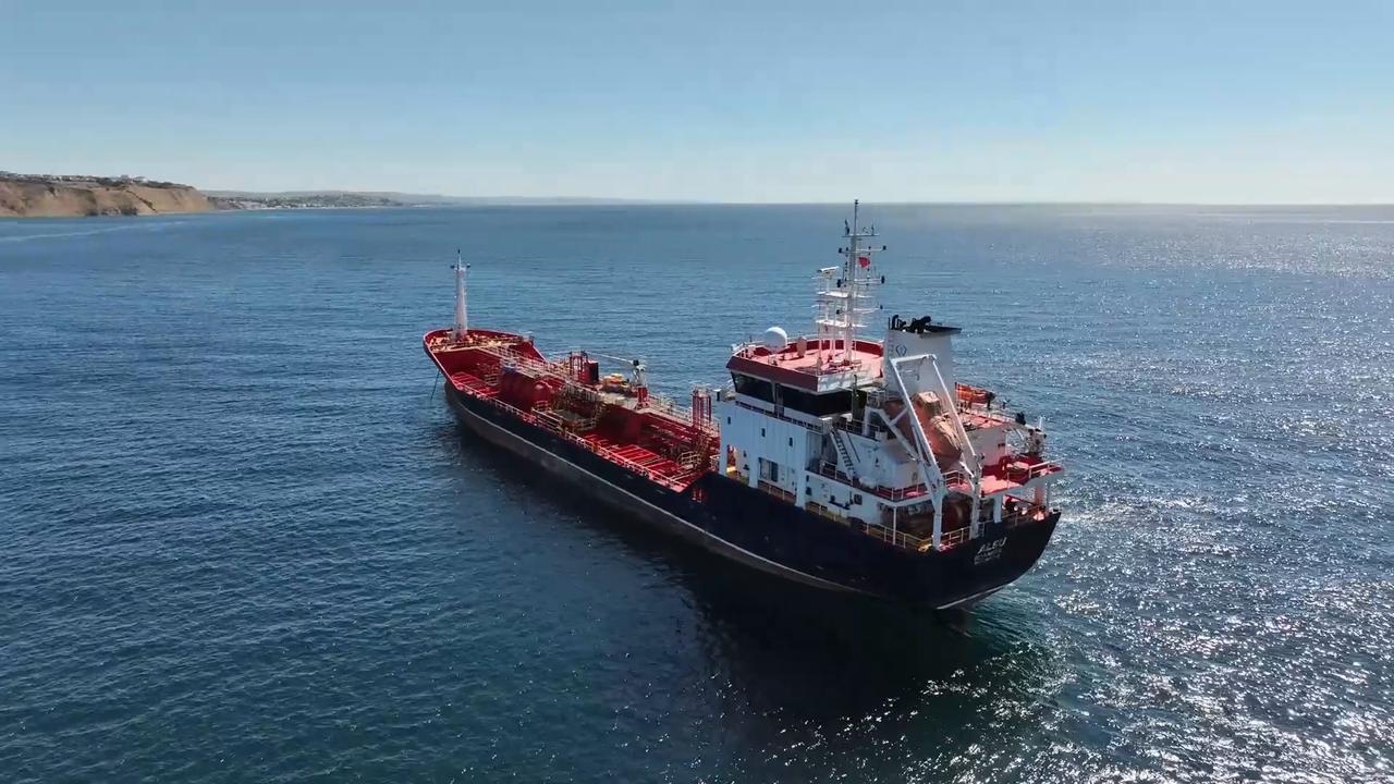 Video thumbnail for Türkiye: Search continues on 10th day for 10 missing crew members after cargo ship collision off Istanbul.