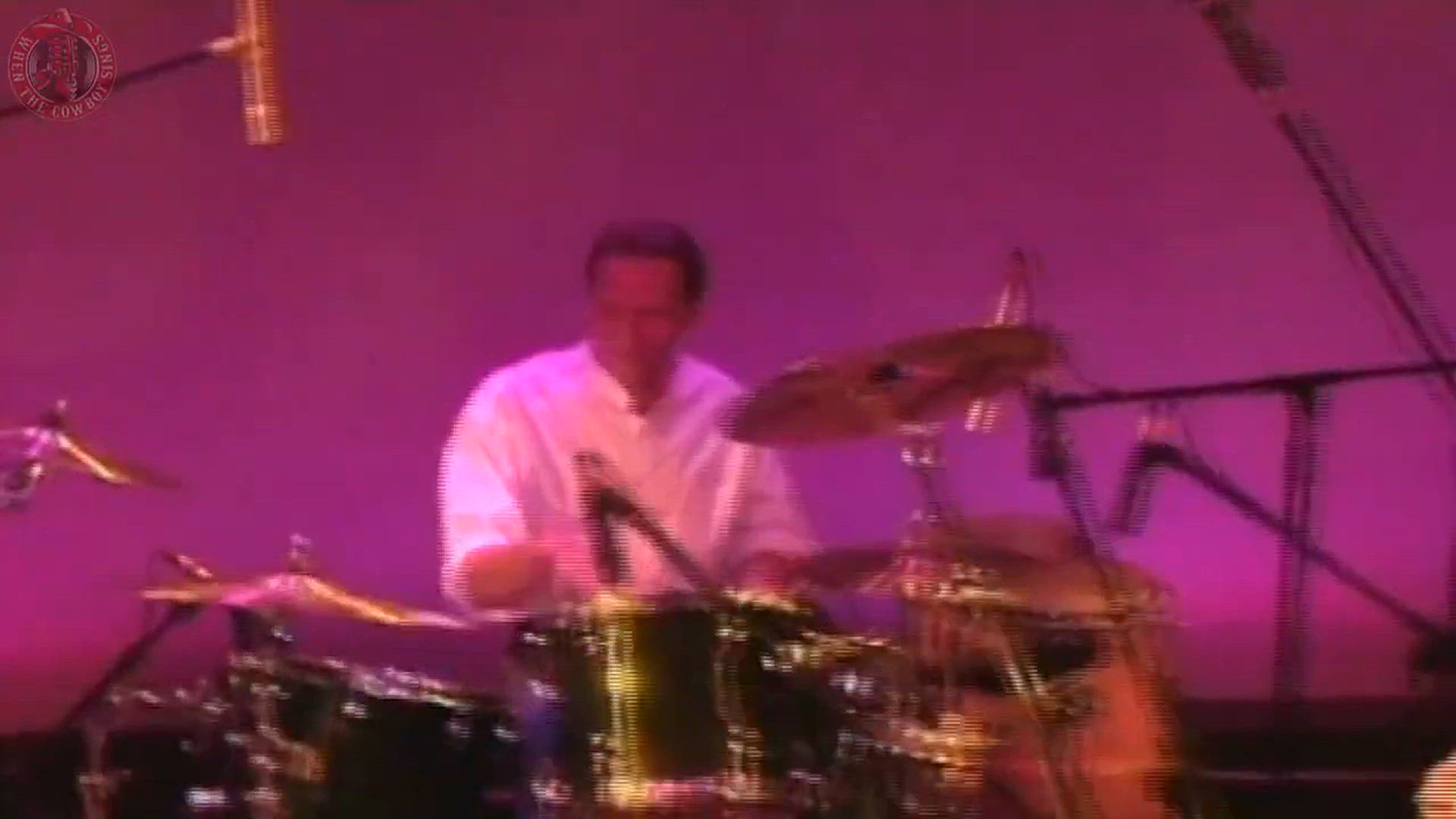 'Video thumbnail for Don Williams - It Must Be Love'