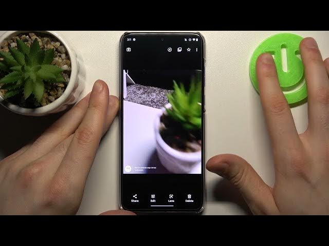 Video thumbnail for How to Take Live Photos on the MOTOROLA Edge 30 Neo - Active Photos Camera Feature