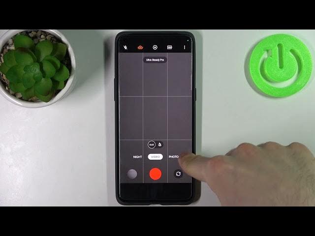 Video thumbnail for How to Record Time Lapse on OPPO Find X5 Pro