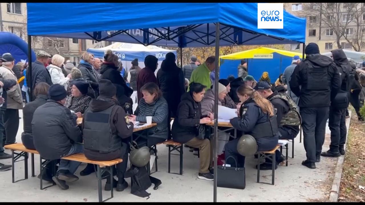 'Video thumbnail for Latest news bulletin | November 9th, 2025 – Midday'