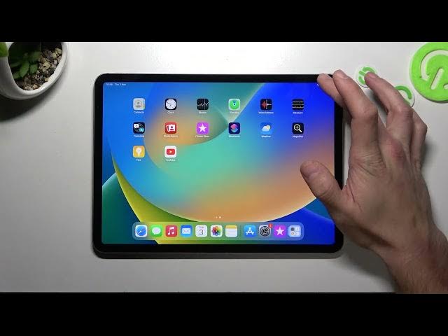 Video thumbnail for iPad 11inch 4th Gen - How To Enable & Disable Airplane Mode