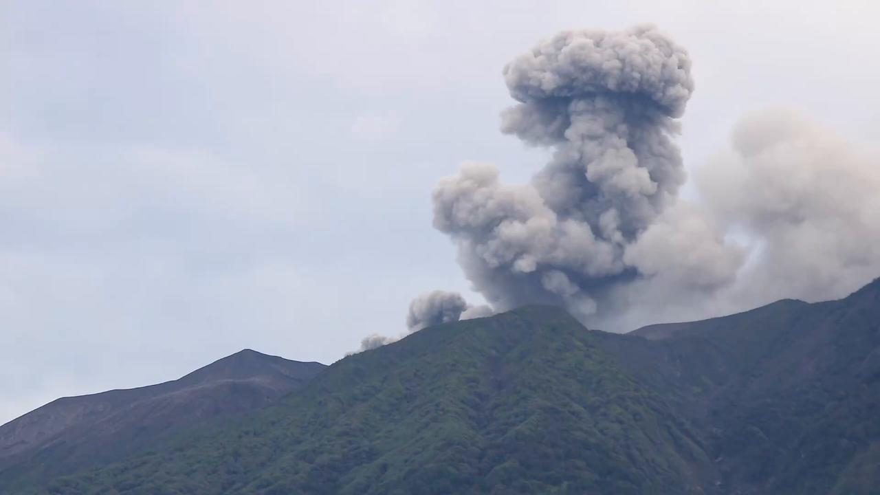 Video thumbnail for Indonesia: Indonesia's Mount Marapi erupts again, sending ash into sky.