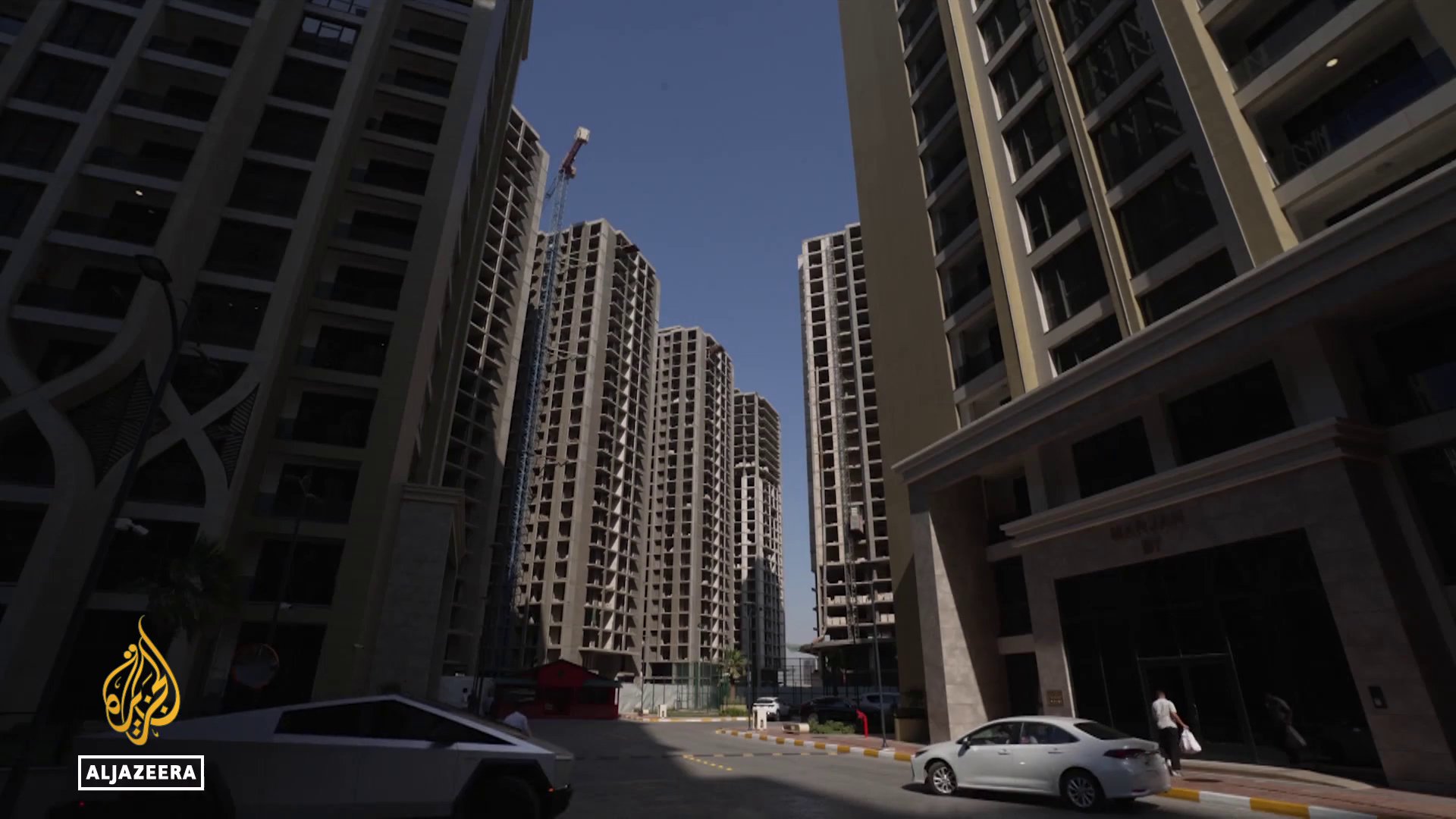 Video thumbnail for Iraq's building boom: Luxury towers rise as housing crisis persists
