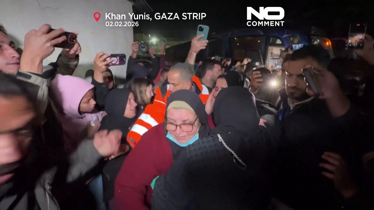 Video thumbnail for Emotional reunions at Rafah as Palestinians cross Gaza-Egypt border