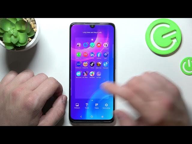 Video thumbnail for How to Turn On / Turn Off the App Drawer on the TCL 30 - Home Screen Layout