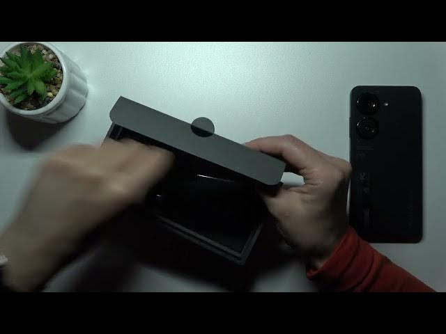 Video thumbnail for Does ASUS Zenfone 9 Come with Earbuds? – What’s In The Box?