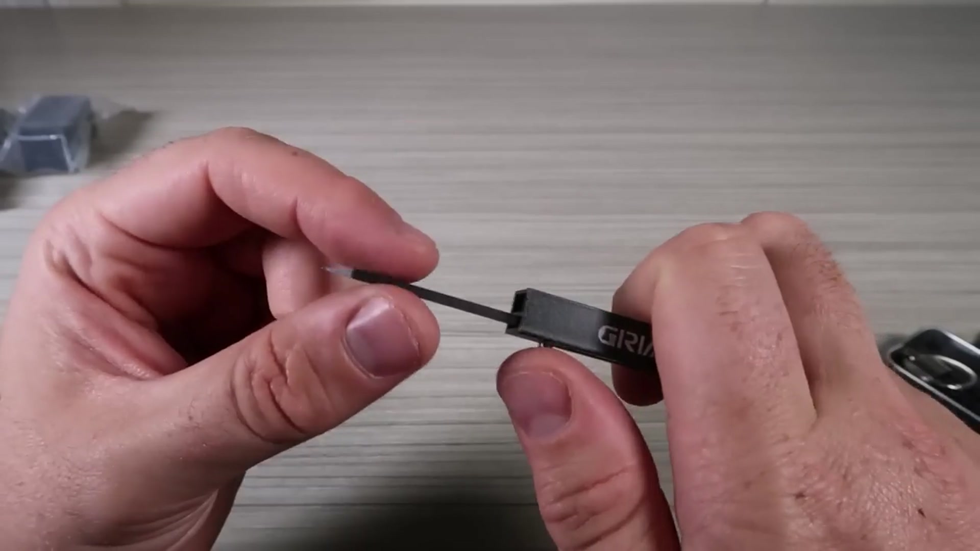 'Video thumbnail for 5 Awesome EDC Gadgets That will Fit Your Pocket!'