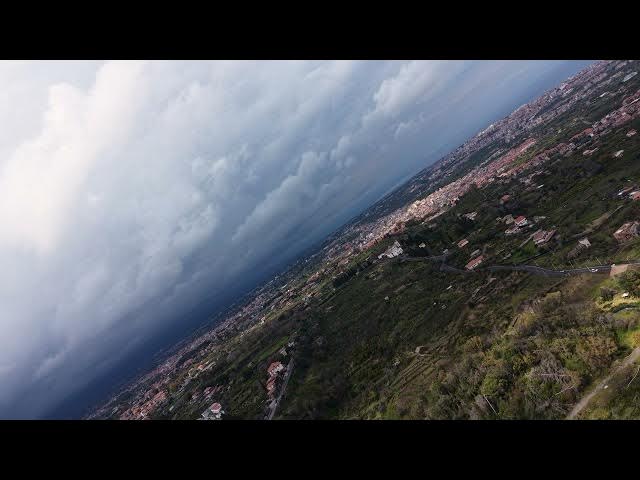 Video thumbnail for DJI Mini 5 Pro QuickShots - Rotate