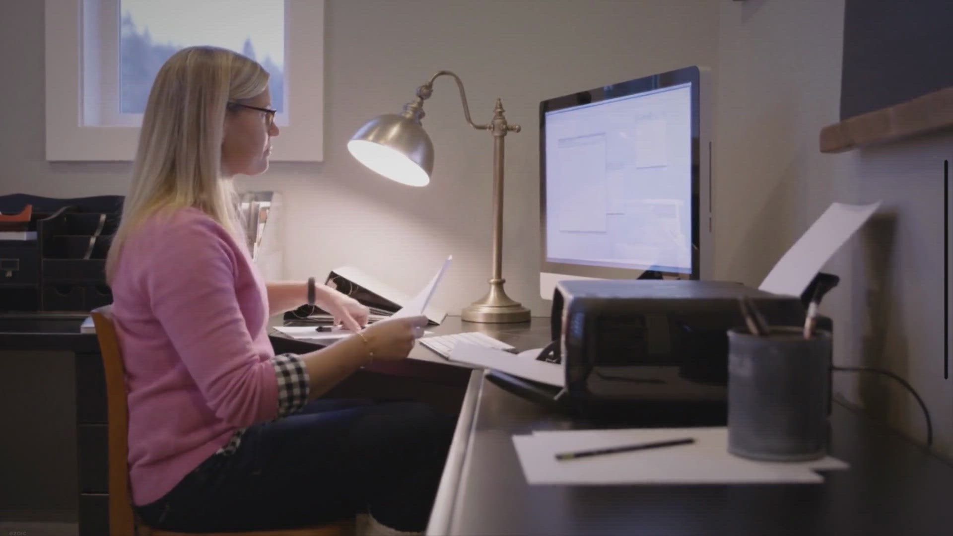 Video thumbnail for Balancing Work and Home: Mastering the Tightrope of Modern Homemaking