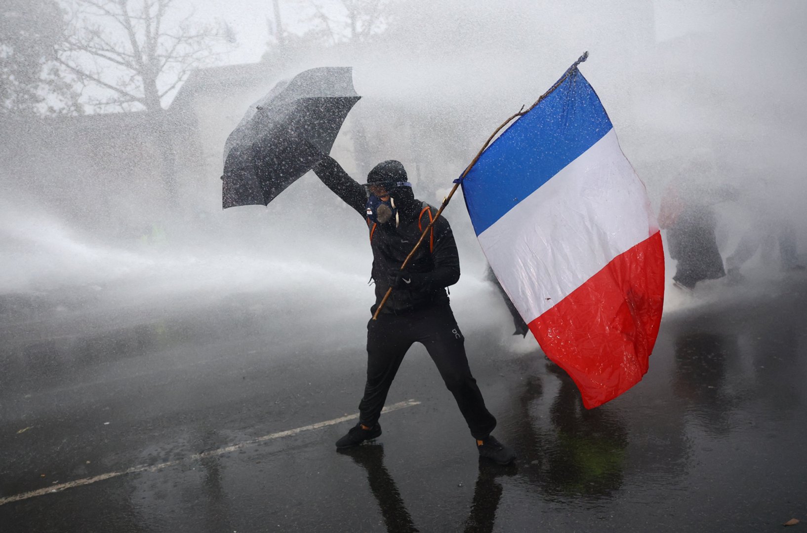 Video thumbnail for Violence breaks out across Europe after another day of protests
