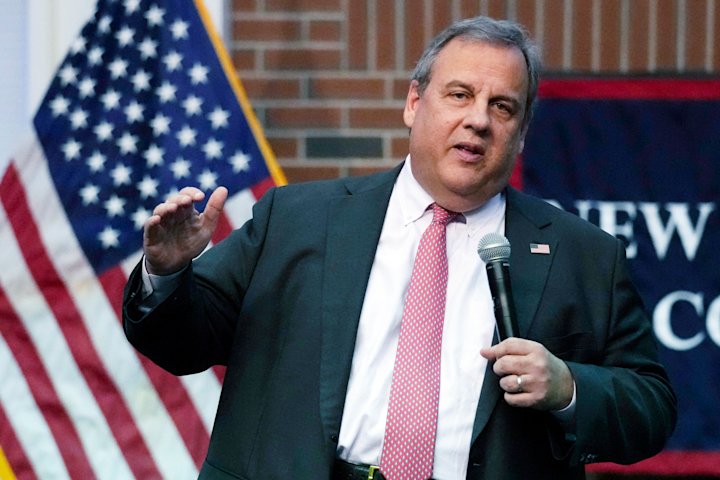 Video thumbnail for Chris Christie says he is considering third presidential run in 2028