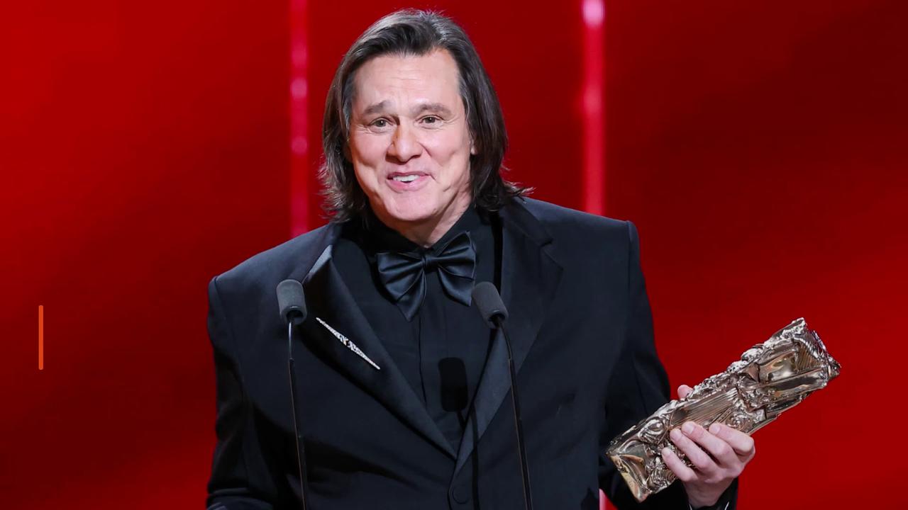 Video thumbnail for L'hommage touchant de Jim Carrey au réalisateur de «The Mask».