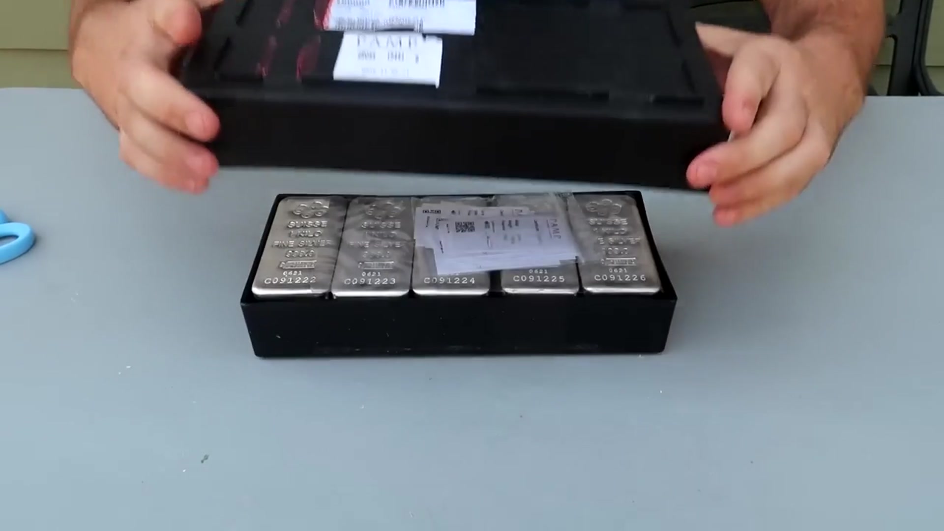 'Video thumbnail for Unboxing 15 Kilos of Silver Bars - Silver Monster Box'