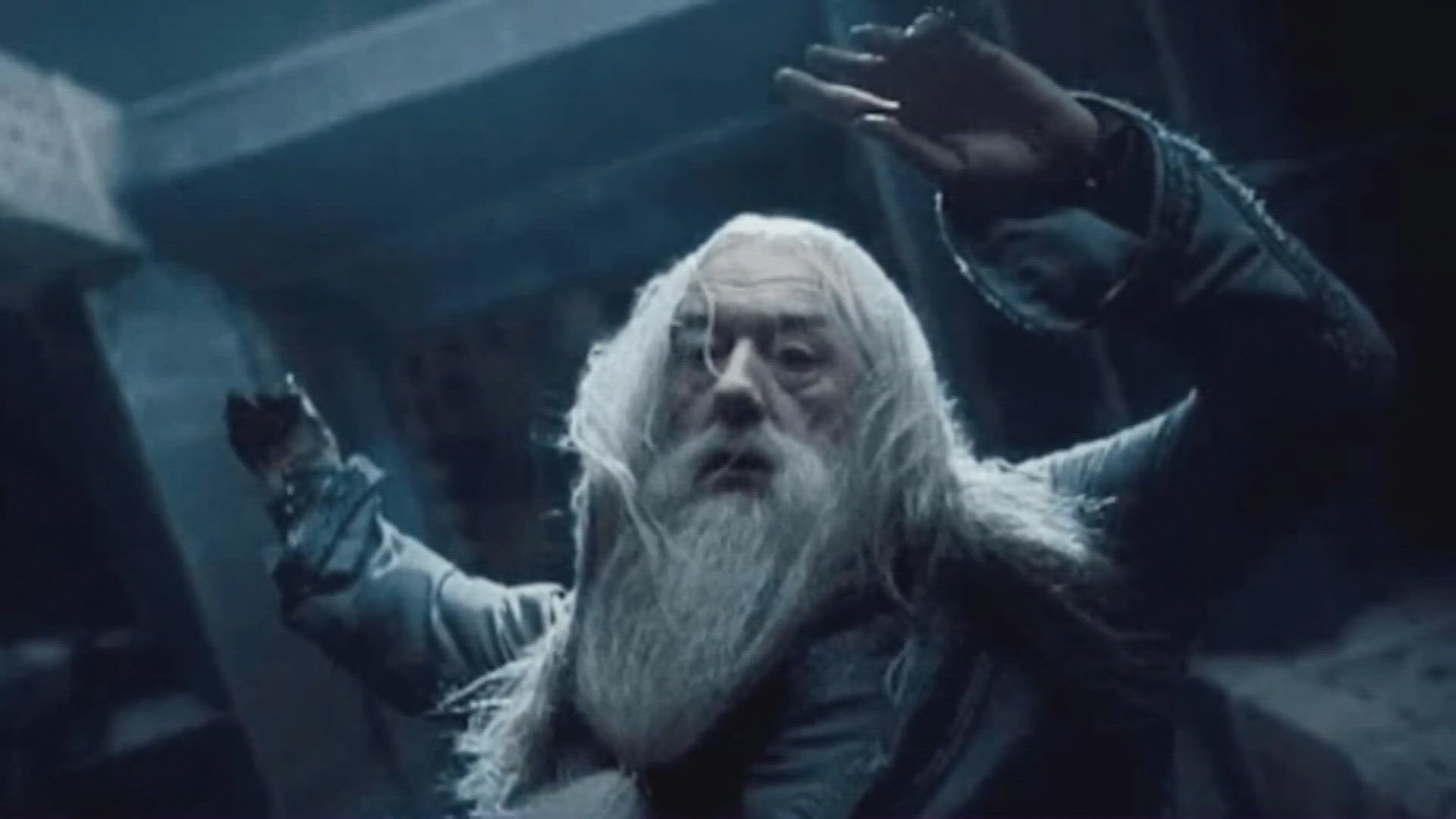 Video thumbnail for Por Que Snape Matou Dumbledore? A Verdade por Trás do Ato em Harry Potter