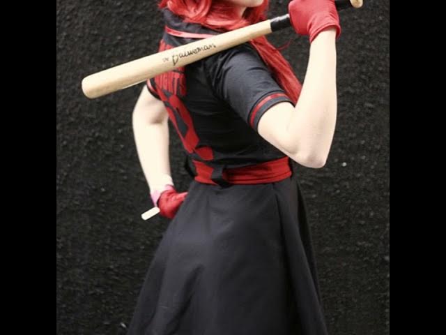 Video thumbnail for Bombshell Batwoman Cosplay