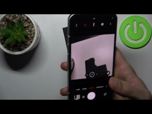 Video thumbnail for How to Take the Motion Photo on NOTHING Phone (1) - Live Photo - Moving Photo