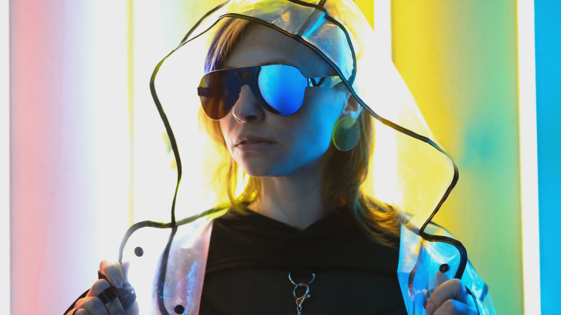 Video thumbnail for How to Create a Groovy Hen Party Outfit: Stand Out and Feel Fabulous