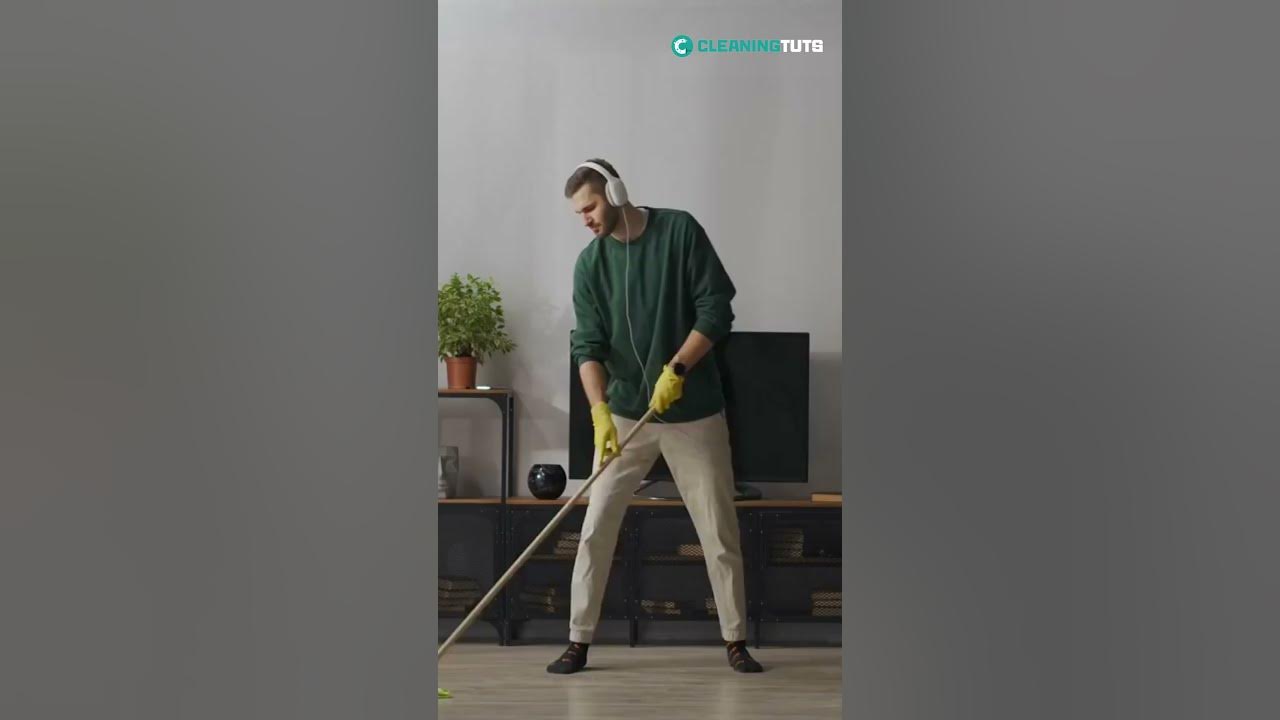 Video thumbnail for Can You Use Comet to Clean Floor? | #shorts