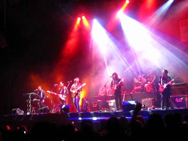 Video thumbnail for Don´t let me down con London Town y John Leo en el Teatro Metropólitan