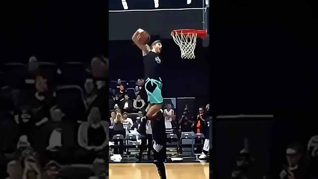 Video thumbnail for (360) elbow dunk! nba legend isiah thomas reacts