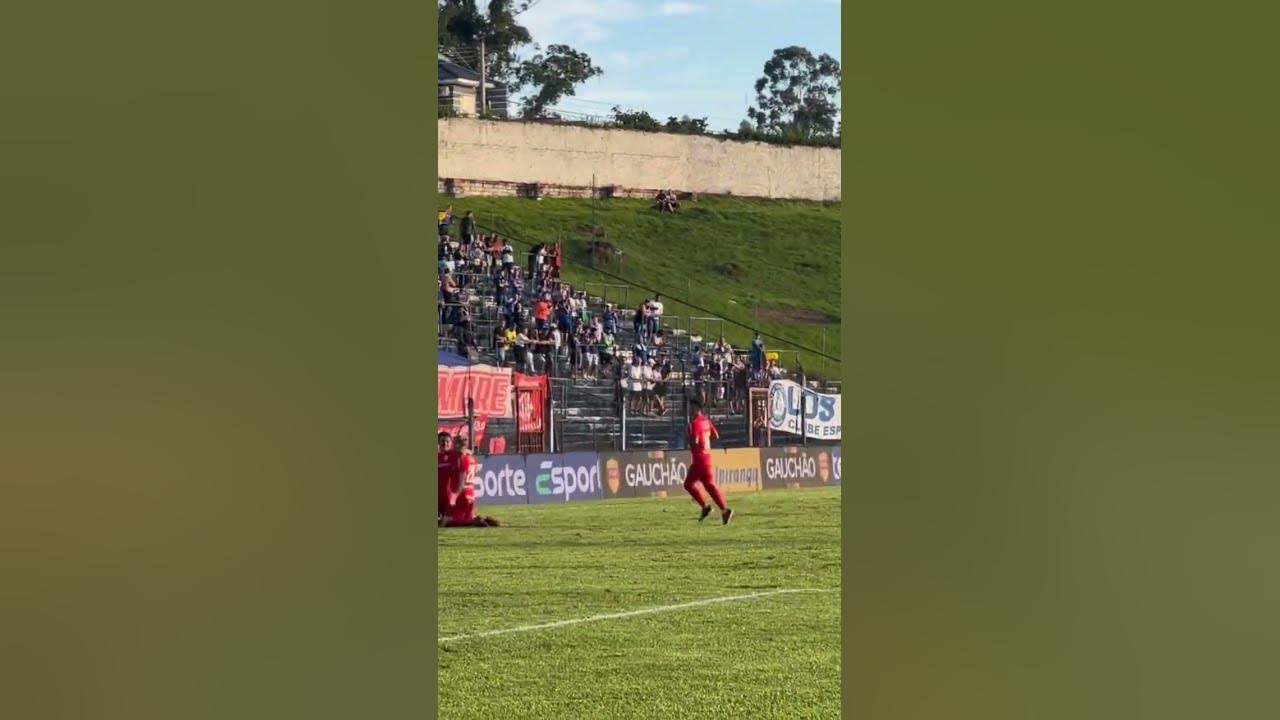 Video thumbnail for SAPATAÇO DE PEDRO HENRIQUE SELANDO A VITÓRIA COLORADA DIANTE DO AIMORÉ #vamointer #gauchão