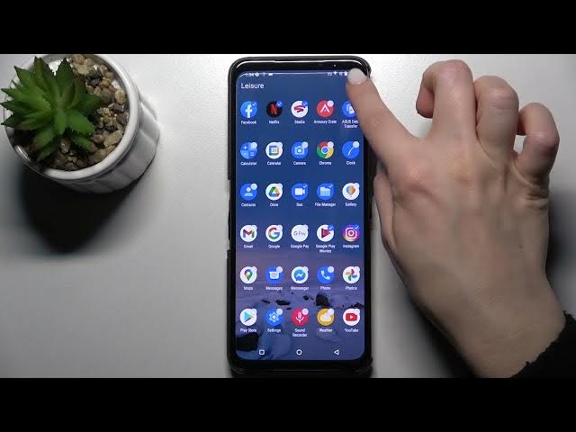 Video thumbnail for How to Create and Manage Home Screen Folders on ASUS ROG Phone 5s