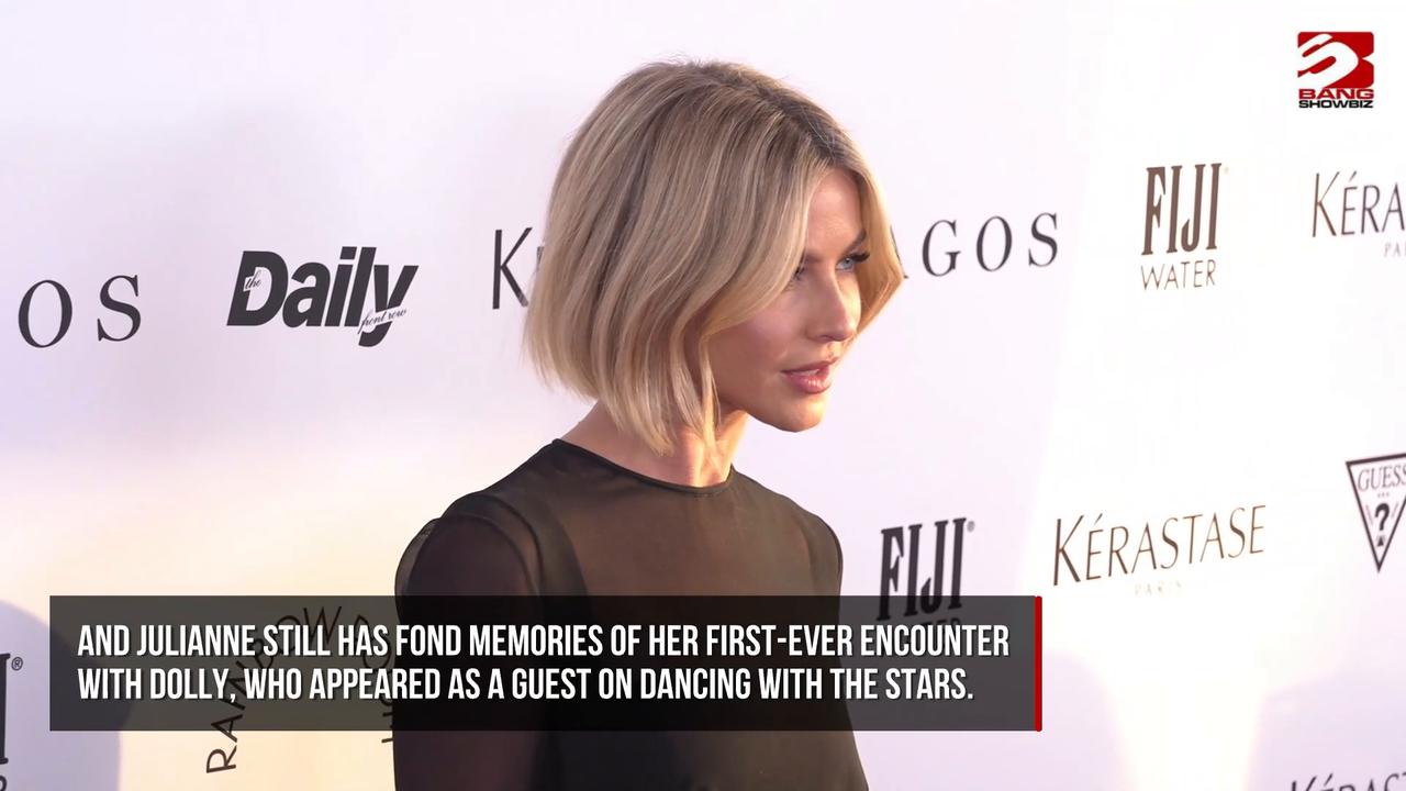 Video thumbnail for Julianne Hough admired Dolly Parton for being authentically true to herself