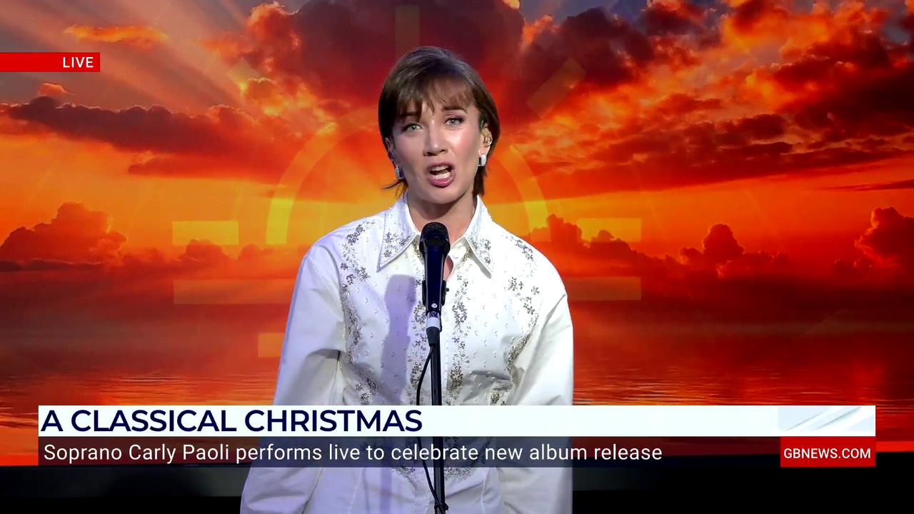Video thumbnail for WATCH: Soprano Carly Paoli performs classical rendition of a festive tune live on GB News