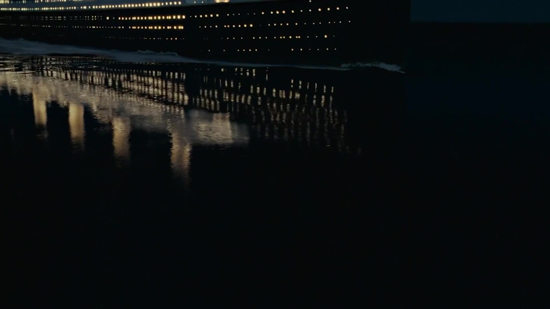 Video thumbnail for Disturbing Final Messages From The Titanic