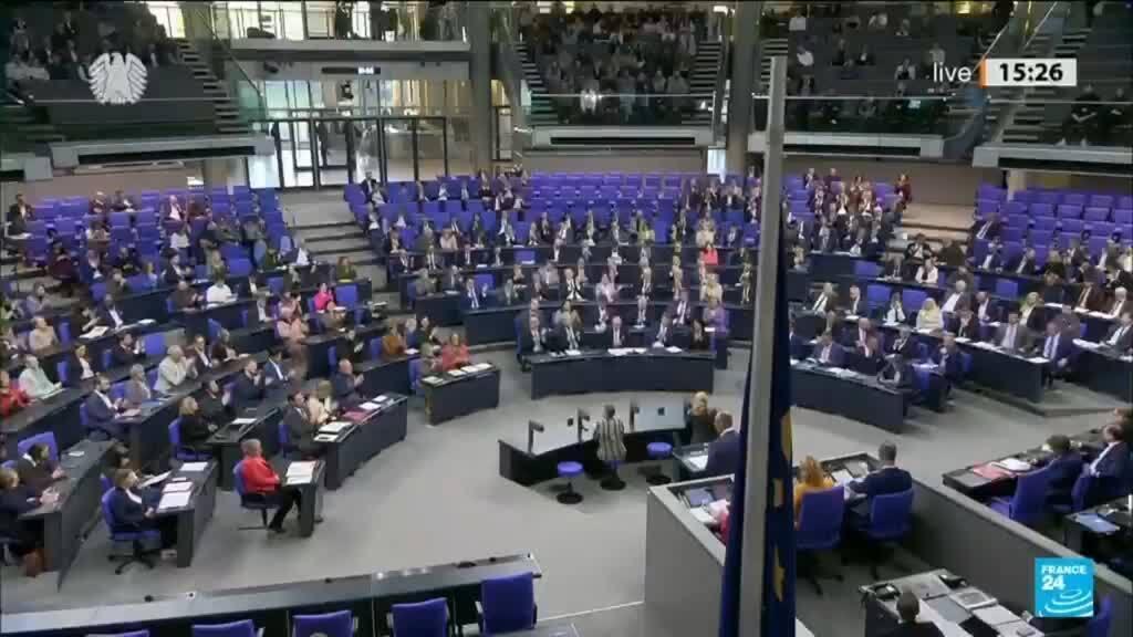 Video thumbnail for EU leaders split over using frozen Russian assets for Ukraine