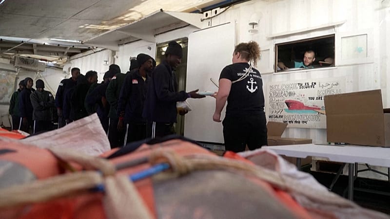 Video thumbnail for Survivors rescued by SOS Méditerranée mark New Year with hot meal