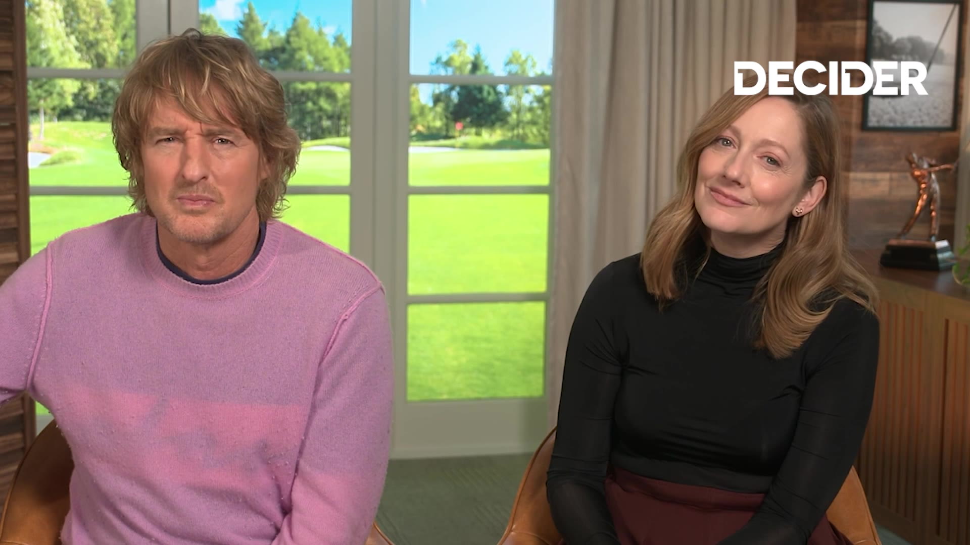 Video thumbnail for Owen Wilson & Judy Greer Found New Love Of Golf While Filming Apple TV+'s 'Stick'
