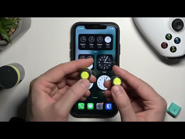 Video thumbnail for How to Pair Motorola VerveOnes+ with any iPhone?