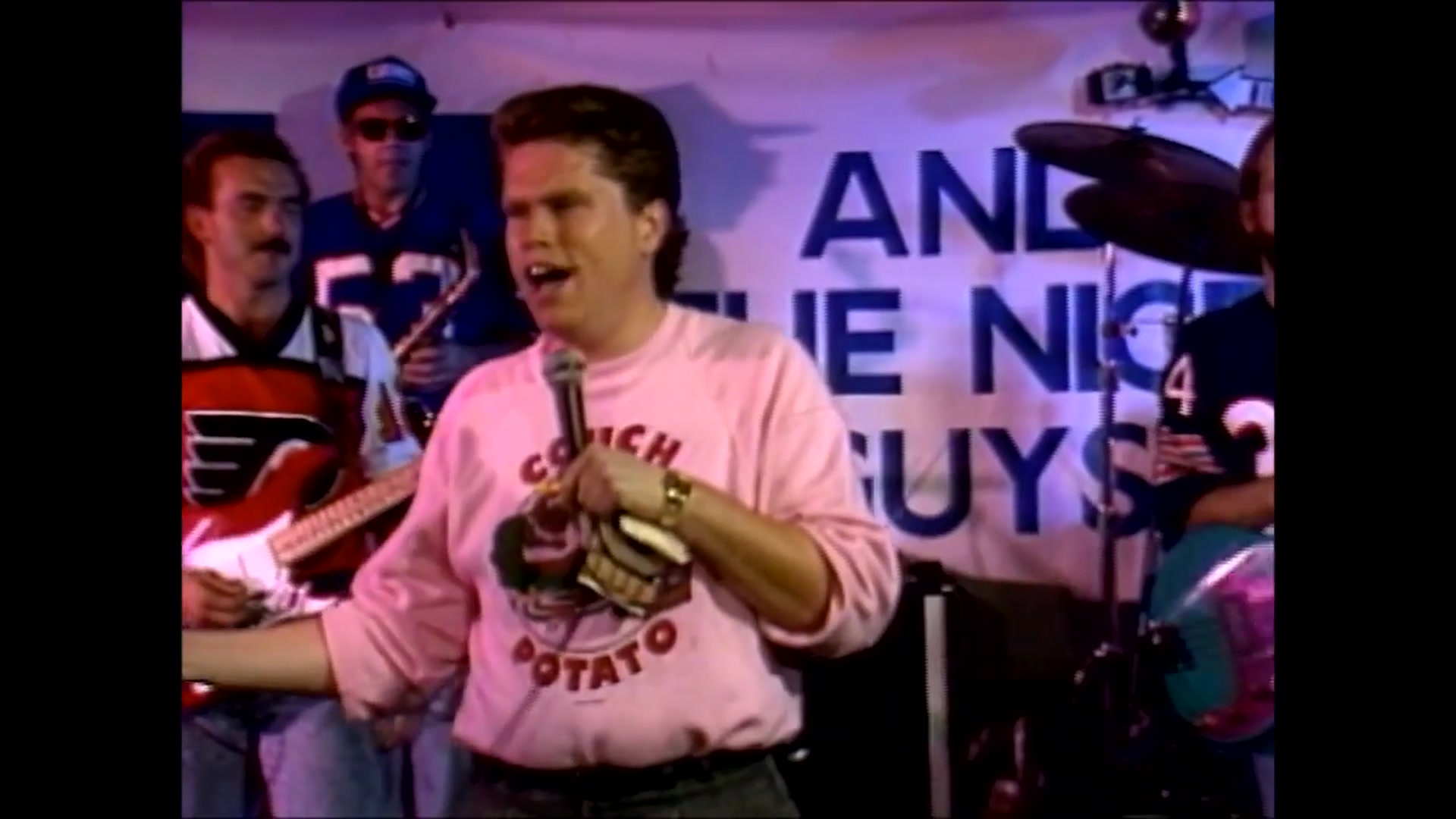 'Video thumbnail for Bob Uecker introduces Geoff Young Standup on The All New Bob Uecker Sports Show'