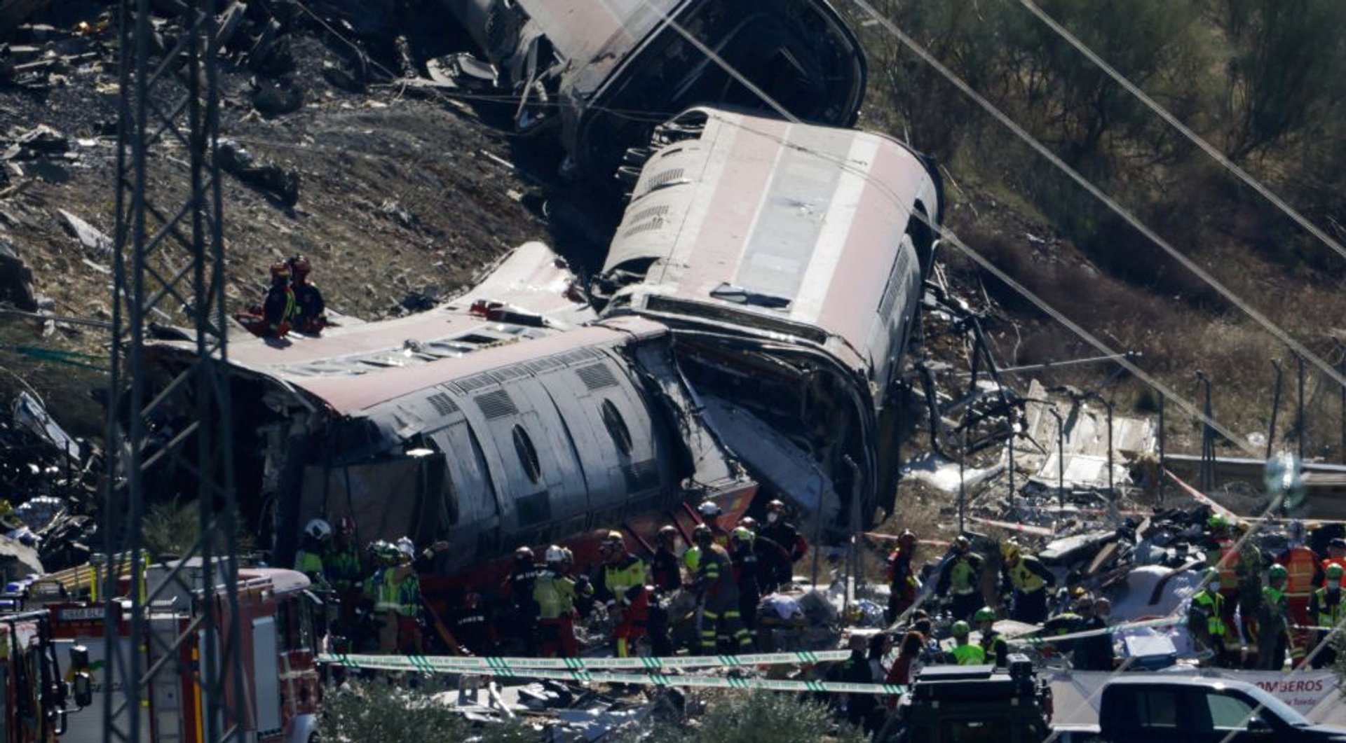 Video thumbnail for At least 64 killed as two high-speed trains collide in central Spain