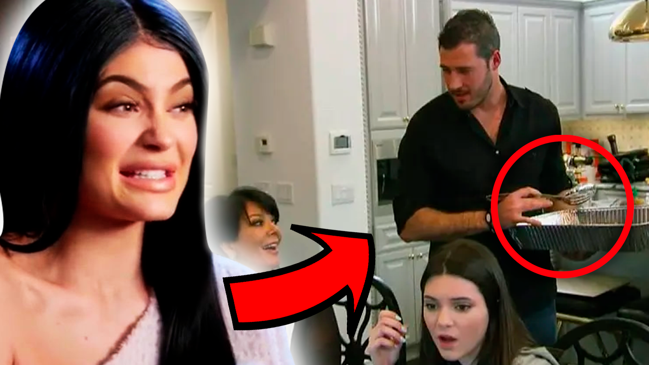 Video thumbnail for 12 Insane Rules the Kardashian–Jenner Family’s Chefs Have to Follow