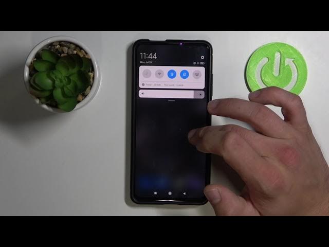 Video thumbnail for How to Turn Off Flashlight on XIAOMI Mi 9T Pro – Deactivate Torch
