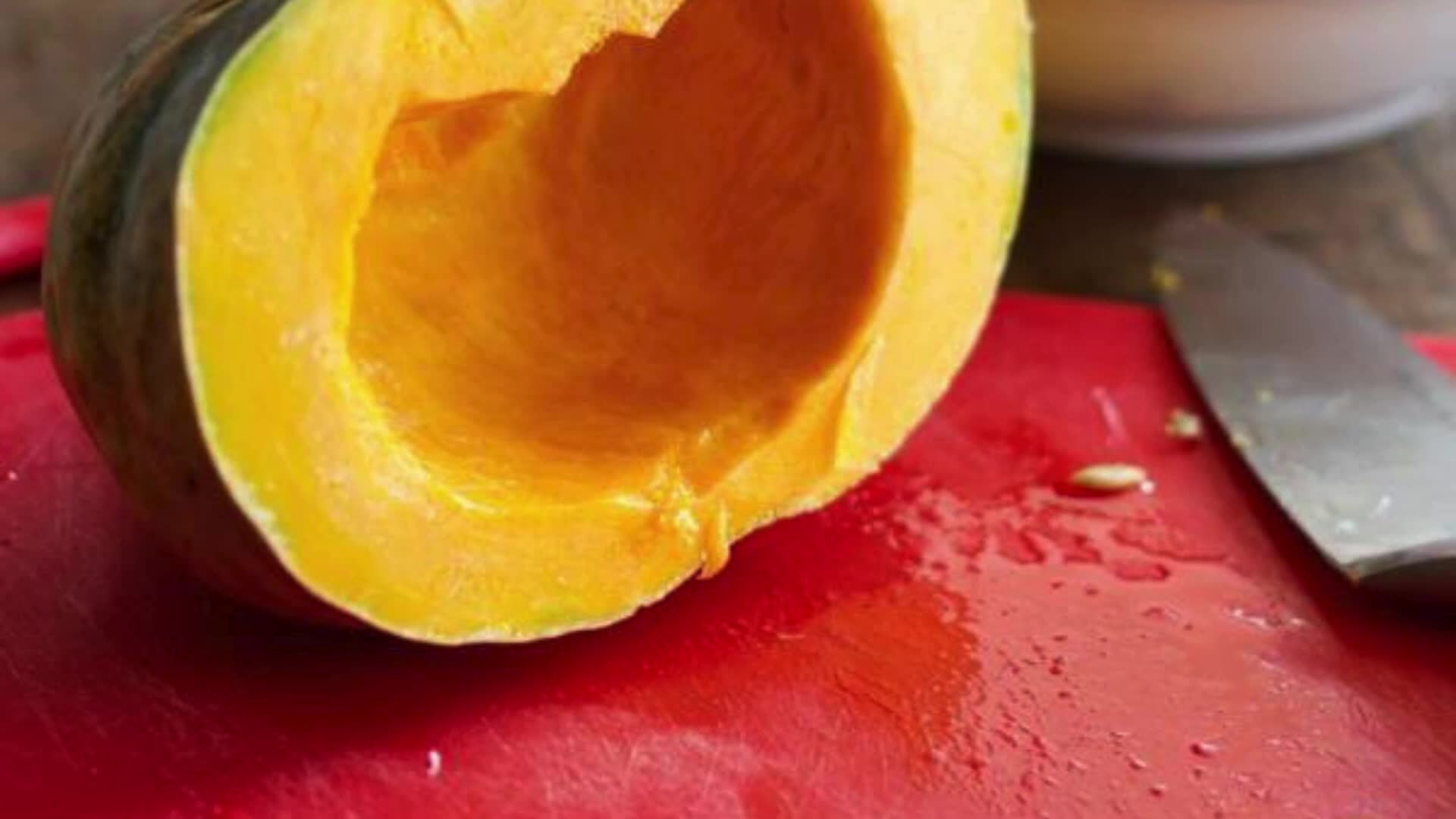 Video thumbnail for How to Cut and Peel a Kabocha Squash recipe