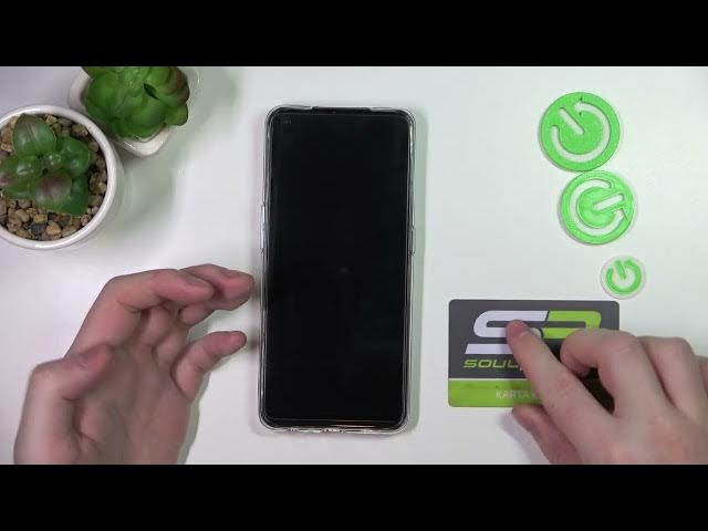 Video thumbnail for OPPO Reno5 Z 5G - Hand Size Comparison.