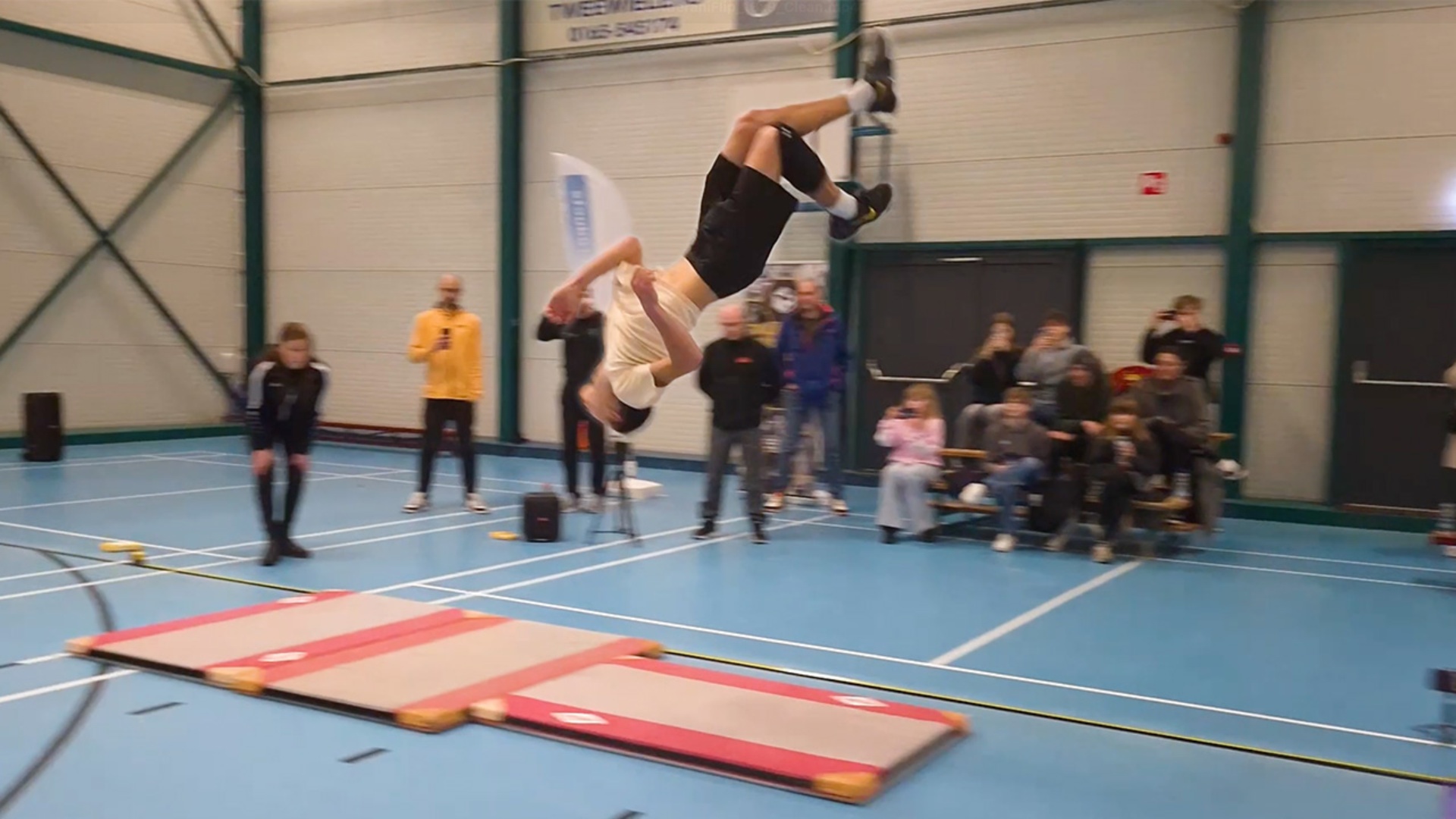 Video thumbnail for Longest Berani flip  5.72 metres (18.77 ft) by Jayden Van Bommel