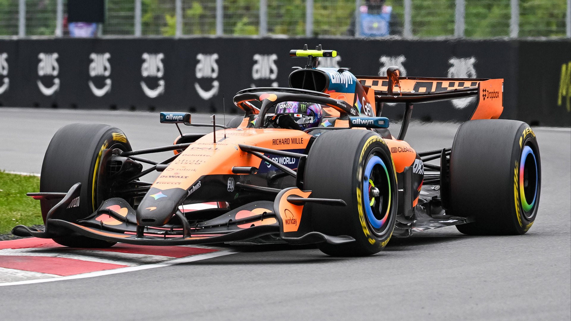 Video thumbnail for McLaren's F1 Struggles and Comeback at Suzuka 2026