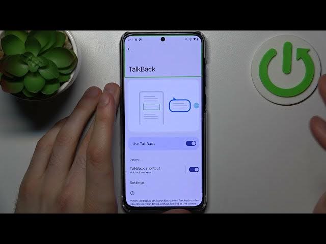 Video thumbnail for How to Turn On and Configure the Talkback Function on the MOTOROLA Edge 30 Neo