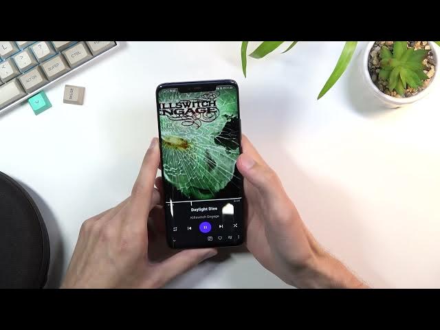 Video thumbnail for Sony WH-1000XM4 Unboxing & Quick Review