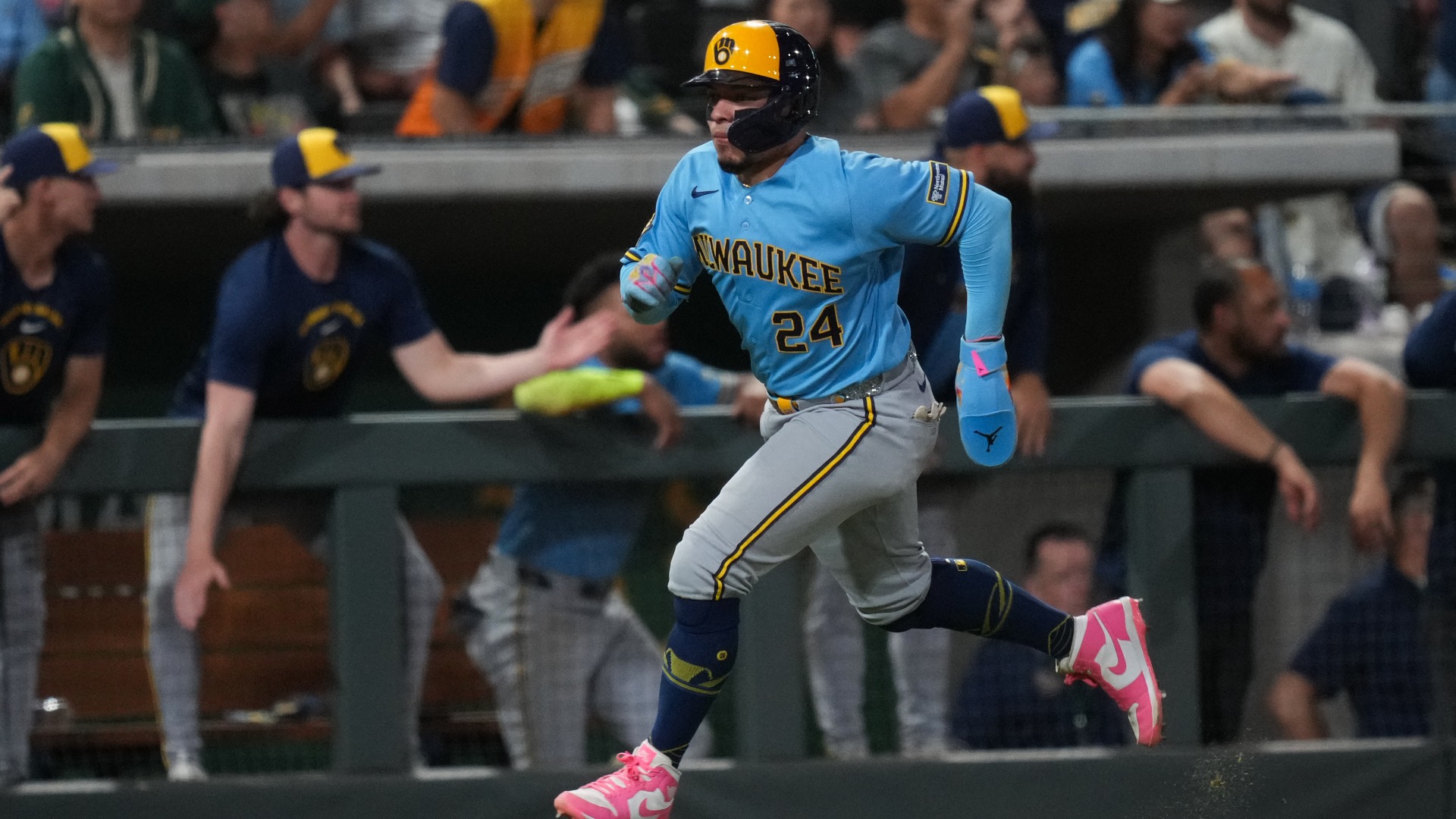 Video thumbnail for Brewers Beat A's in Vegas in a High-Scoring MLB Matchup