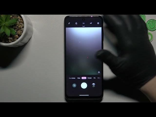Video thumbnail for How to Access Mirror Effect in Motorola Moto G13 - Manage Screen Mirror Effect